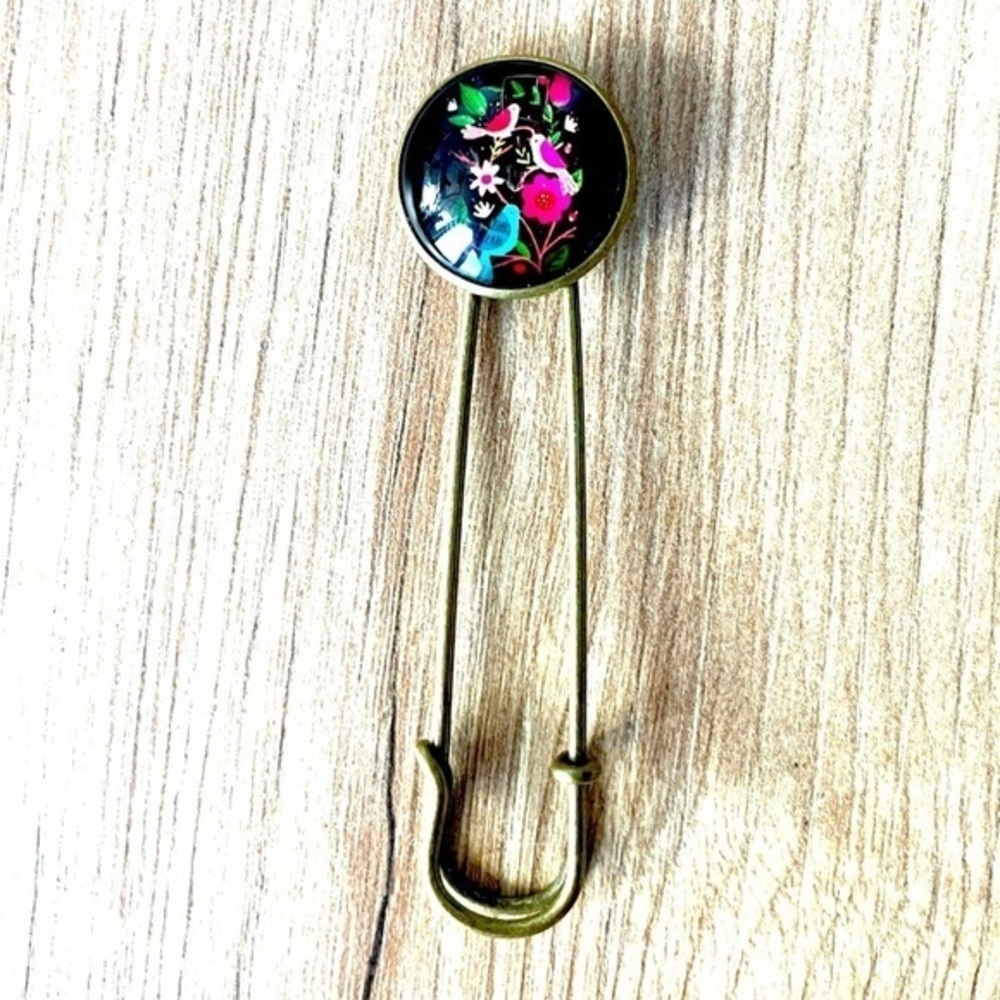Vintage Style Bird Print Safety Pin StyleBrooch, NWT, Handmade, Unworn